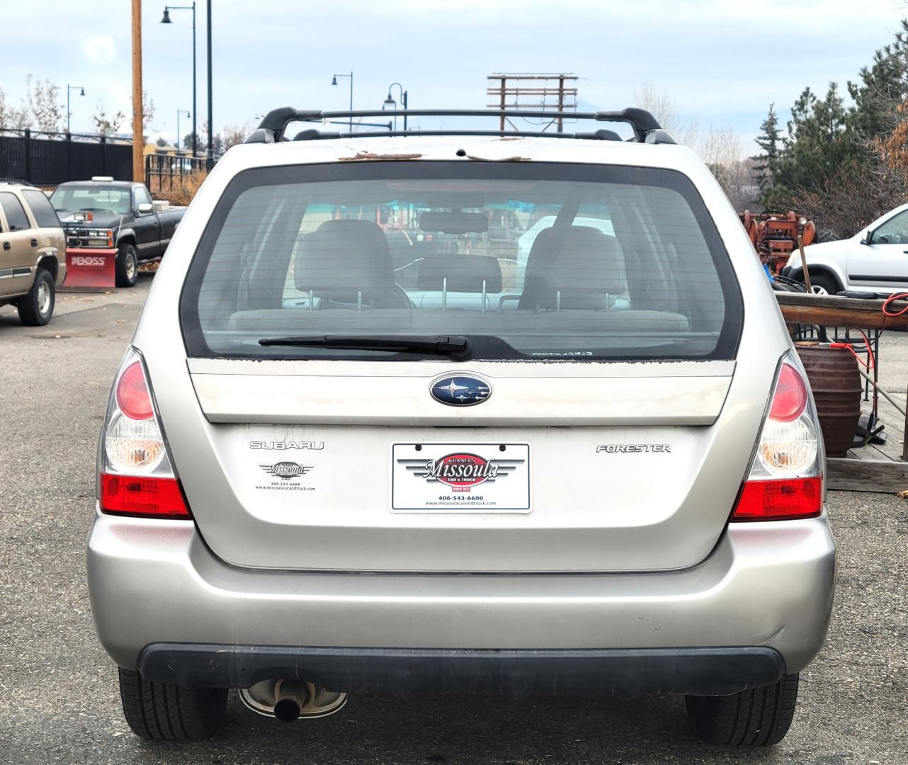 2006 Grey /Tan Subaru Forester 2.5X (JF1SG63606G) with an 2..5L H4 engine, 5 Speed Manual transmission, located at 450 N Russell, Missoula, MT, 59801, (406) 543-6600, 46.874496, -114.017433 - Great Running Subaru. 1 Owner. All Wheel Drive. 5 Speed Manual Transmission. Air. Cruise. Tilt. AM FM CD Player. - Photo#4